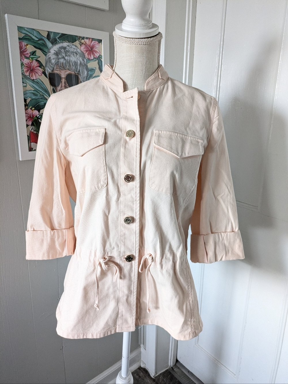 White House Black Market Light Pink Jacket Women’s‎ Size 6 Gold Button Stretch